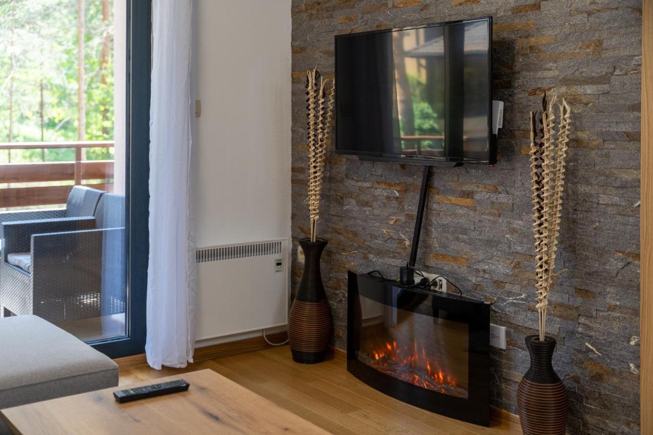 Vila Pekovic Green, Pine Trees View 2 Bedrooms Apartment Zlatibor Esterno foto